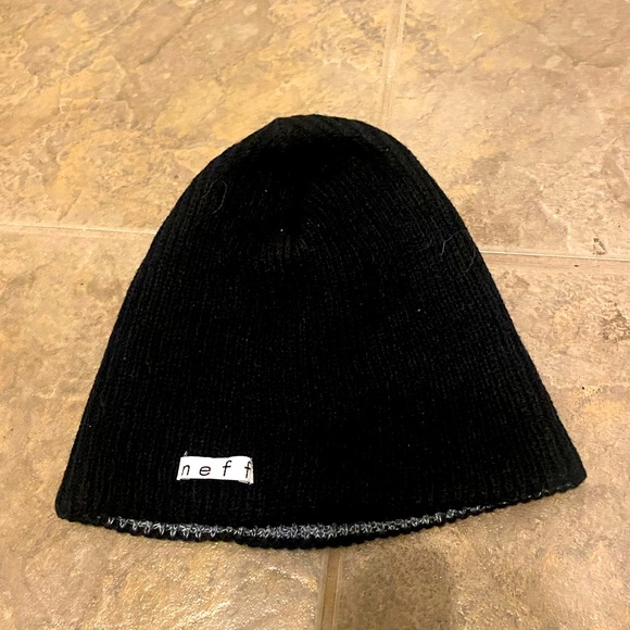 Neff hat - Picture 2 of 2